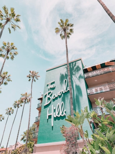 In a city famous for its red carpets, rooftop dinners, and curated lifestyles, dating in Beverly Hills often comes with lofty expectations.